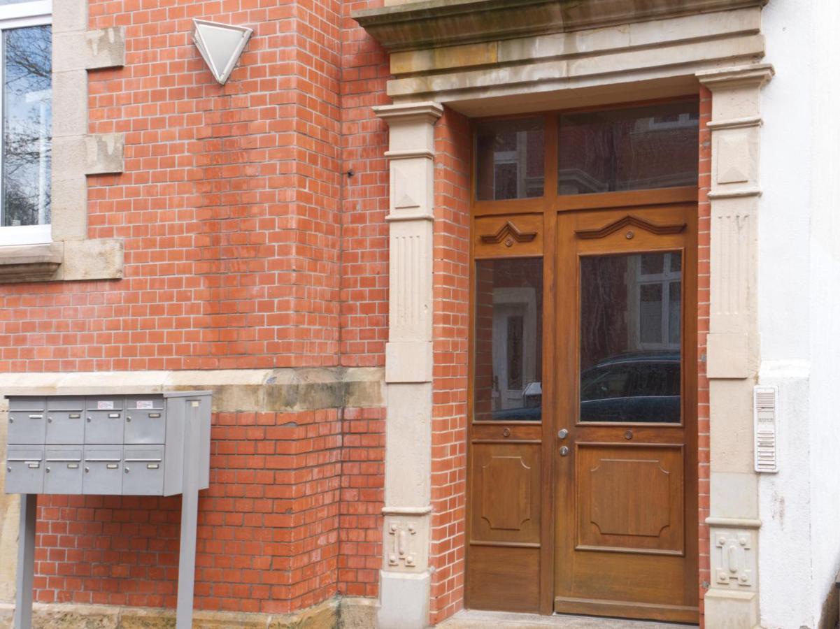 Bohnapartments Elisa - Wohlfuehlapartment Mit 2 Gratis Parkplaetzen Und 3 Schlafzimmern - Wlan - Vollausstattung Erfurt Eksteriør billede